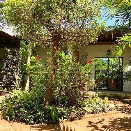 Hotel Casita Madame à Puerto López Extérieur photo