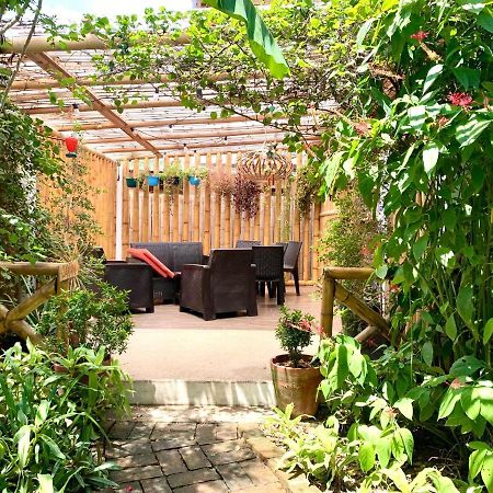 Hotel Casita Madame à Puerto López Extérieur photo