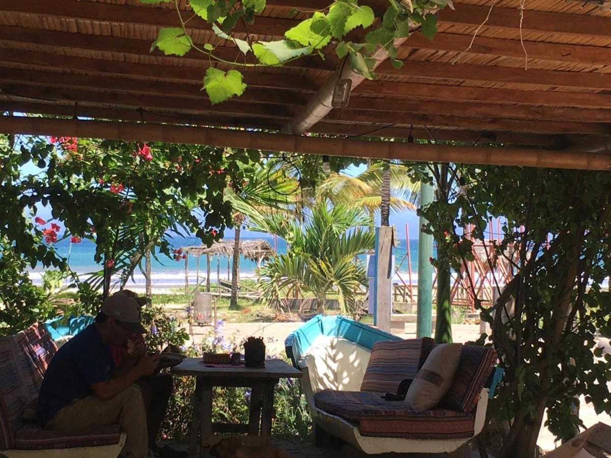 Hotel Casita Madame à Puerto López Extérieur photo
