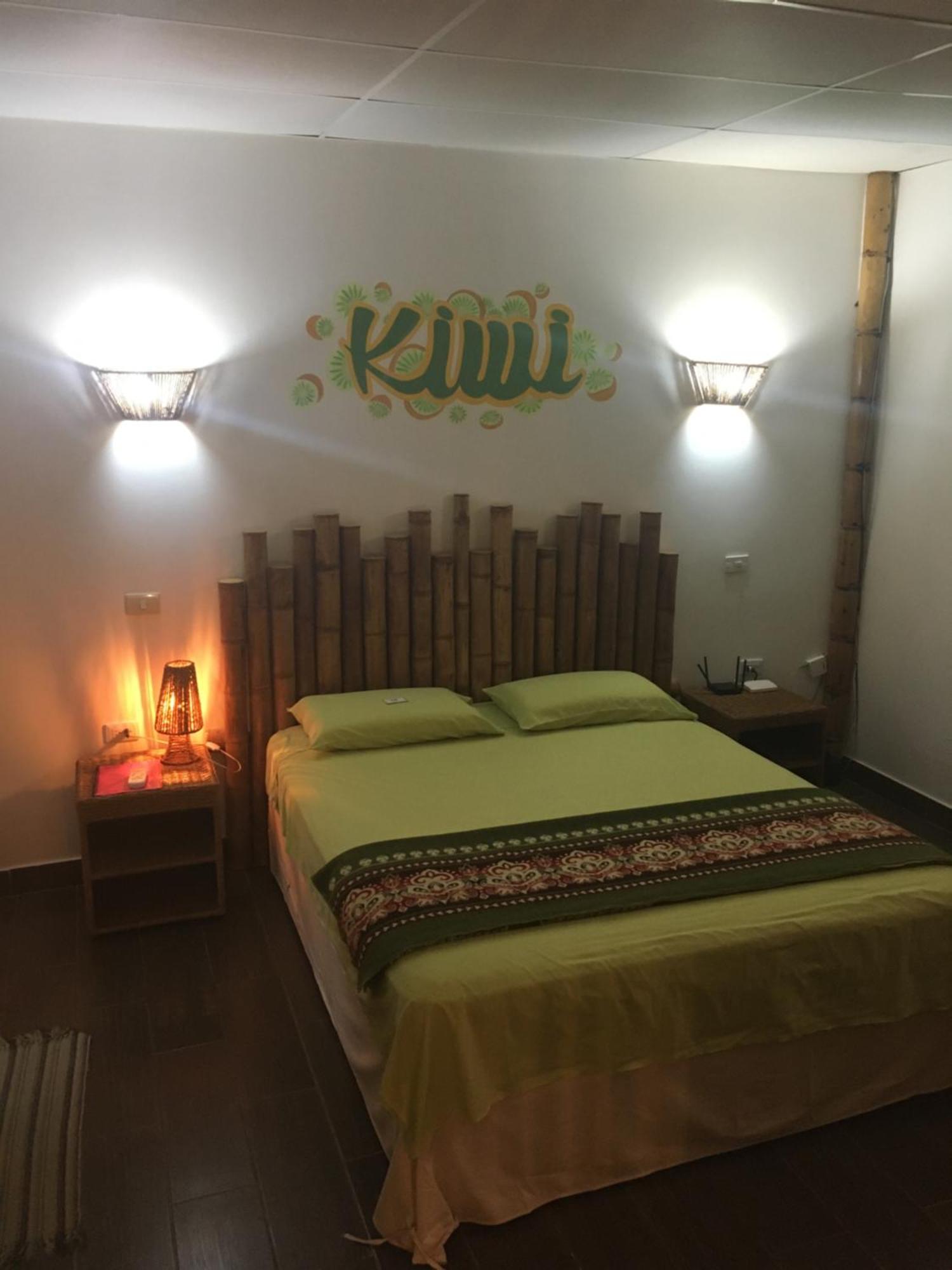 Hotel Casita Madame à Puerto López Extérieur photo