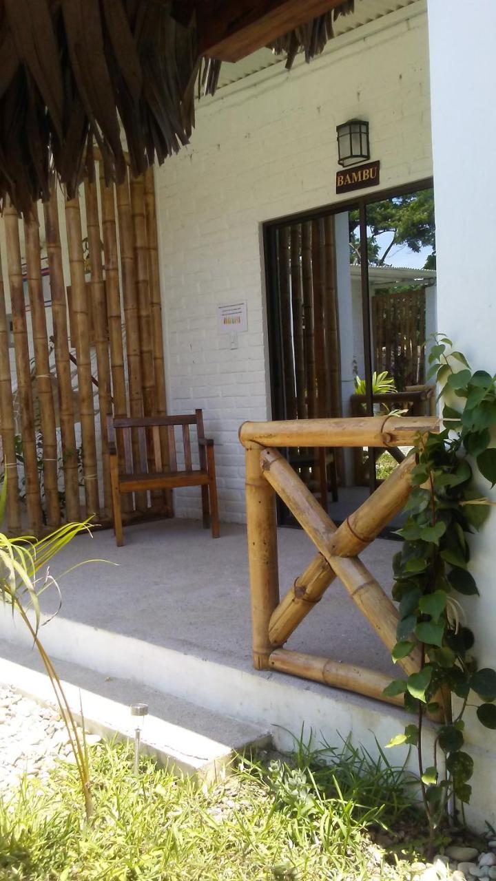 Hotel Casita Madame à Puerto López Extérieur photo