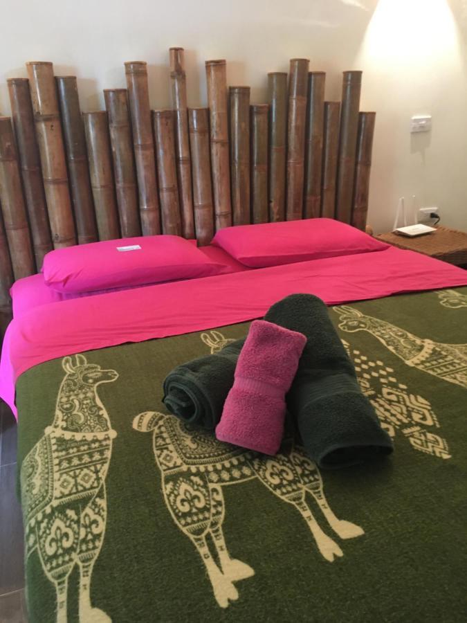 Hotel Casita Madame à Puerto López Extérieur photo